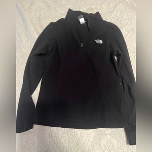North Face Women’s Fleece quarter zip sweatshirt size Small black